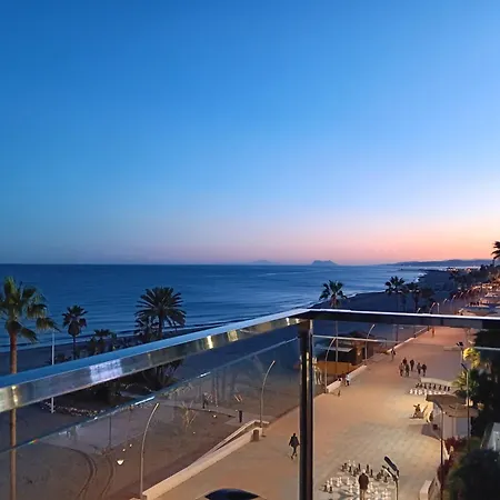 Alojamiento Iberia Playa Estepona Exterior photo